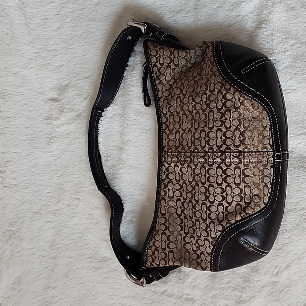 Coach small handbag - brown